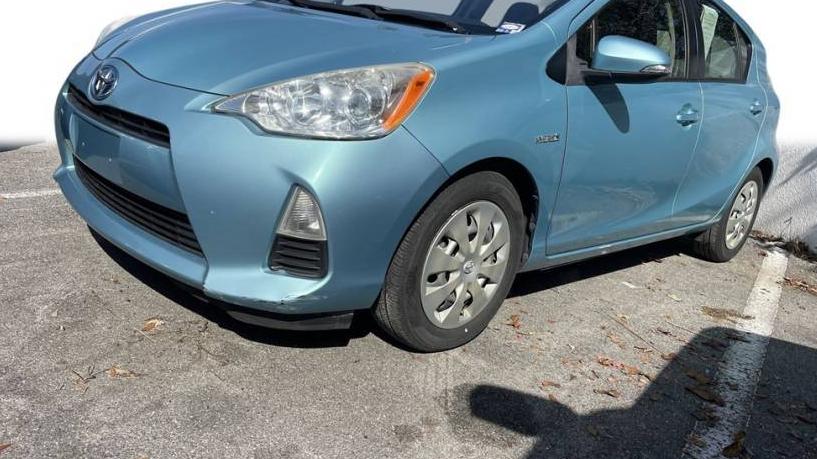 TOYOTA PRIUS C 2013 JTDKDTB38D1037707 image